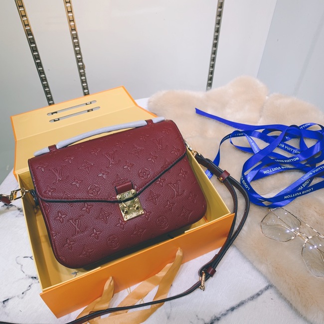 Louis Vuitton Crossbody Bag Code:40780