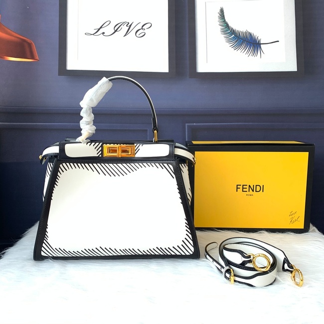 Fendi Lconic Peekaboo Bag Code: F8Bn290