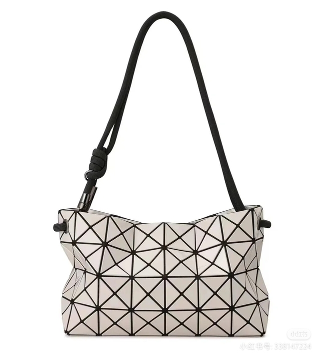 Issey Miyake Issey Miyake Crossbody Bag