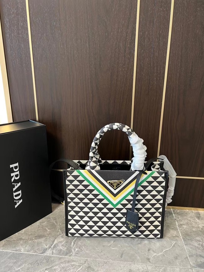 Prada Handbag Code: 1Ba354