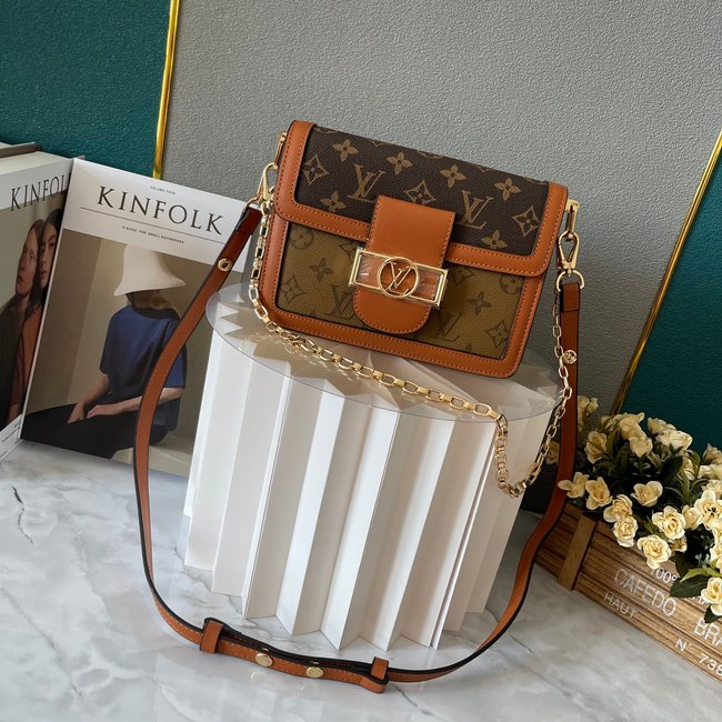 Louis Vuitton Dauphine Messenger Bag Code: M44391 M44580
