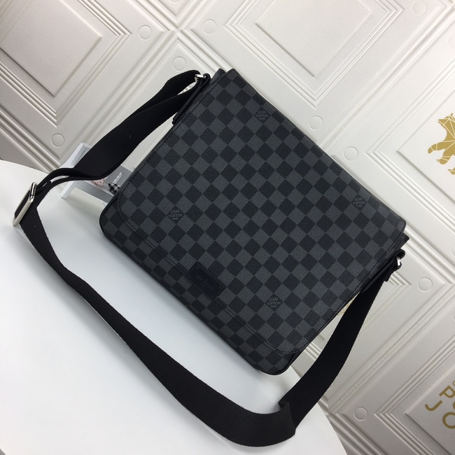 Louis Vuitton District Medium Tote Code: 41212