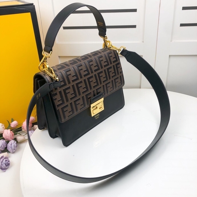 Fendi Fendi Kan L Crossbody Bag Code:2679056