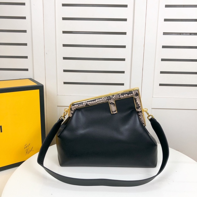 Fendi Cowhide Crossbody Bag Code: 833#/832#