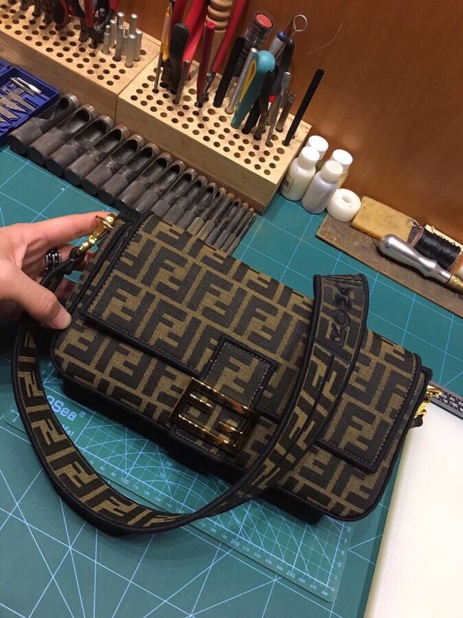 Fendi Baguette Ff Logo Crossbody Bag Code:7003
