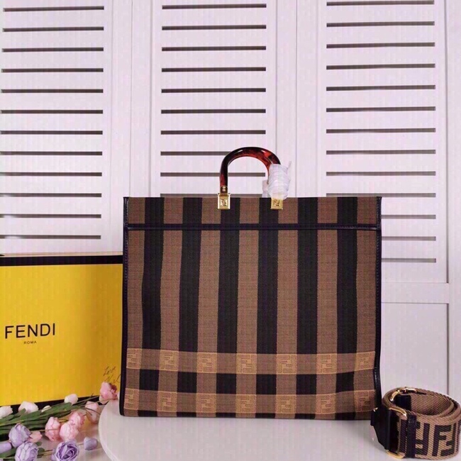 Fendi Handbag Code:7011