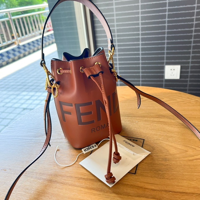 Fendi Crossbody Bag Code: 9233-1