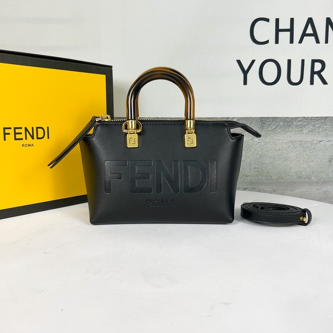 Fendi Crossbody Bag Code:6013