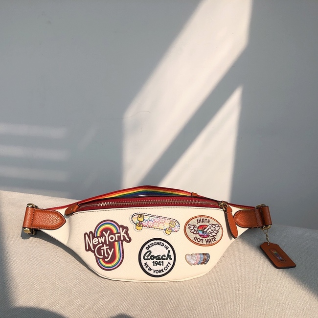 Coach Fanny Pack Code: Ca304