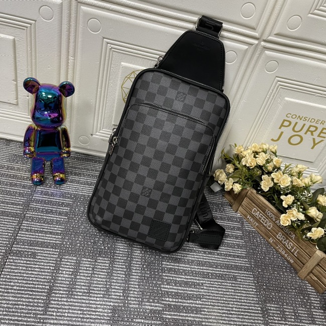 Louis Vuitton Avenue Shoulder Bag Code: M46344