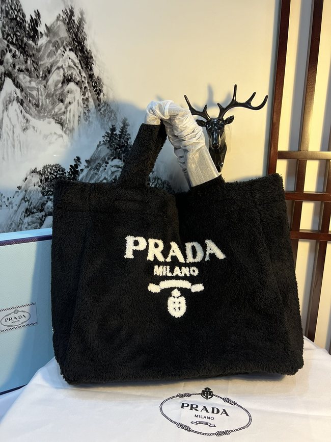 Prada Handbag Code: Bg130