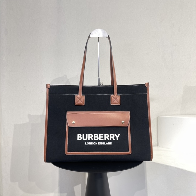 Burberry Shopping Bag