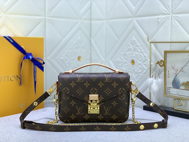 Louis Vuitton Crossbody Bag Code: M40780