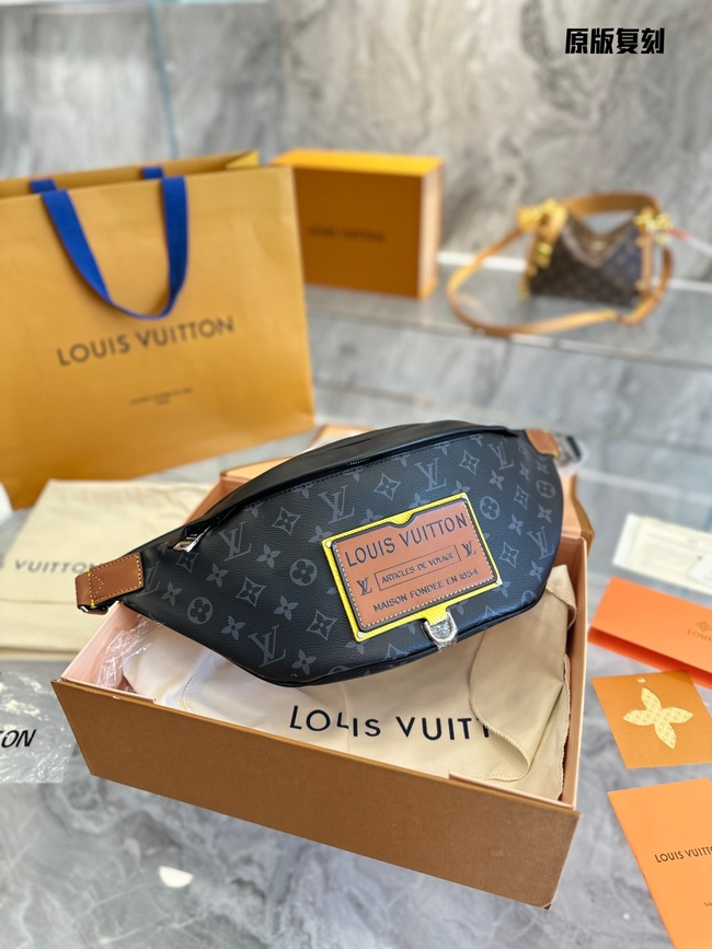 Louis Vuitton Discovery Belt Bag