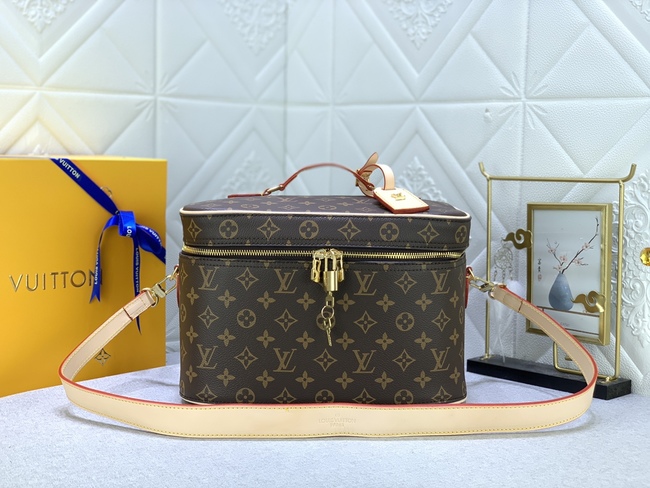 Louis Vuitton Nice Vanity Cosmetic Bag Code: M44935