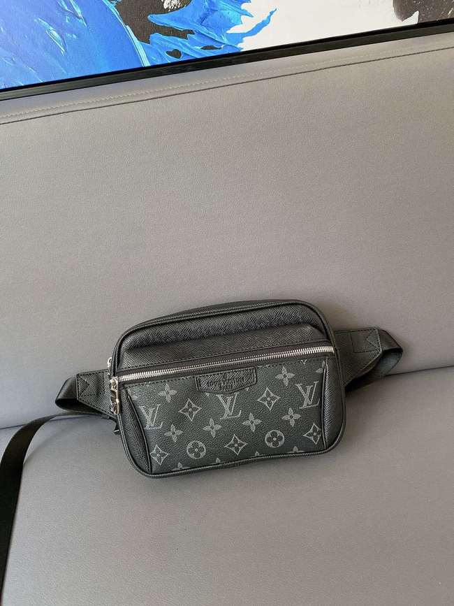 Louis Vuitton Outdoor Print Belt Bag Code: M30245