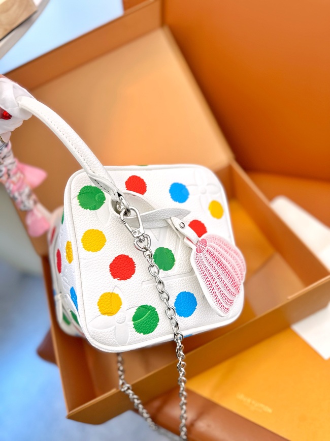 Louis Vuitton Squarebag