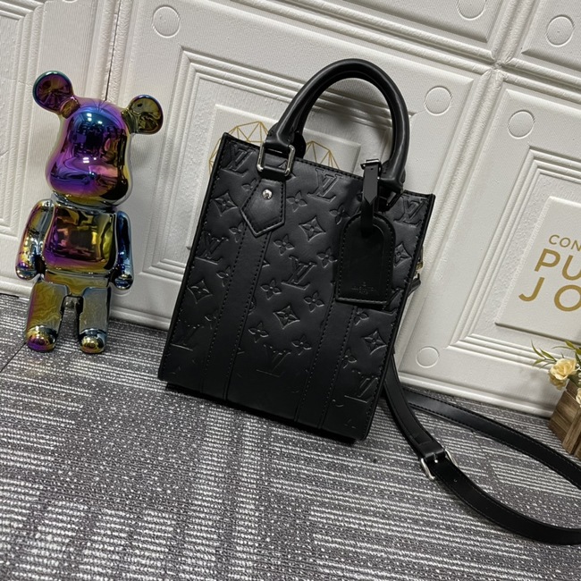 Louis Vuitton Sac Plat Series Code: M46453