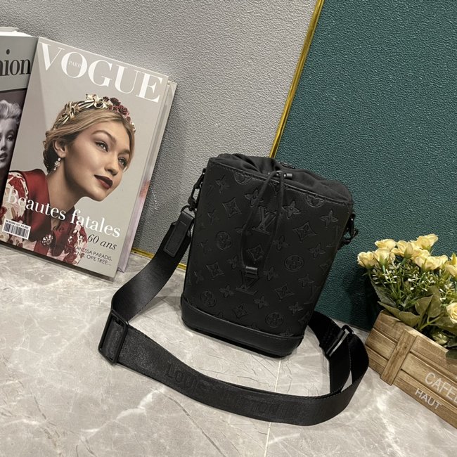 Louis Vuitton Noé Shoulder Bag Code: M82248