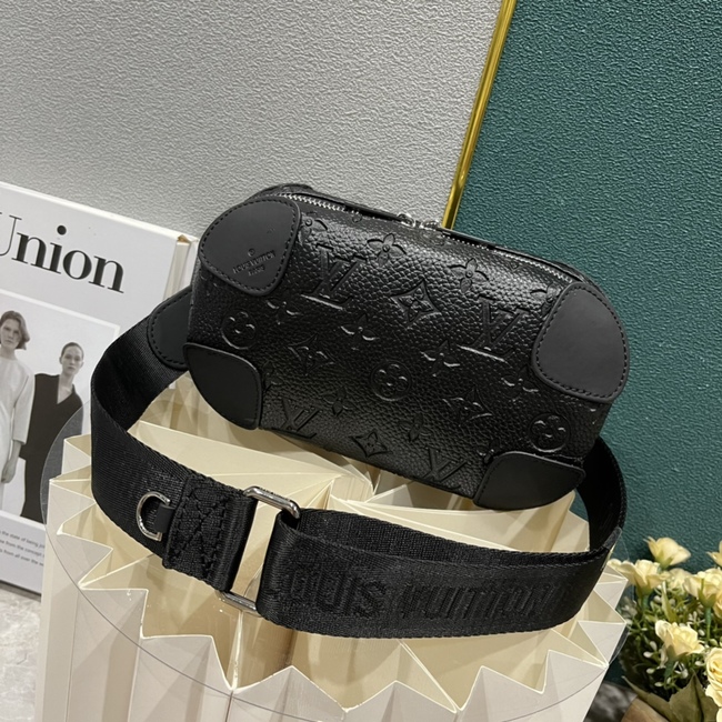 Louis Vuitton Horizon Clutch Bag Code: M45579/M20439