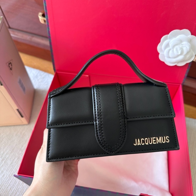 Jacquemus New Mini Square Bag