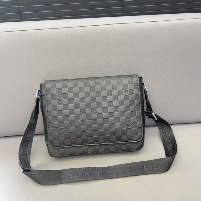 Louis Vuitton Cowhide Flip Messenger Bag Shoulder Bag Genuine Leather Crossbody Bag