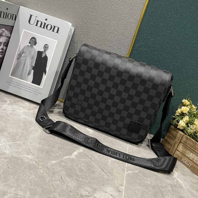 Louis Vuitton District Small Messenger Bag Code: M46255 23785 42711 42710 45272