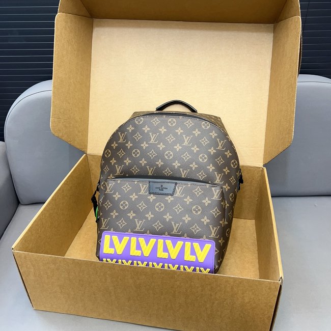 Louis Vuitton Rubber Series Discover Rubber Lettering Backpack 