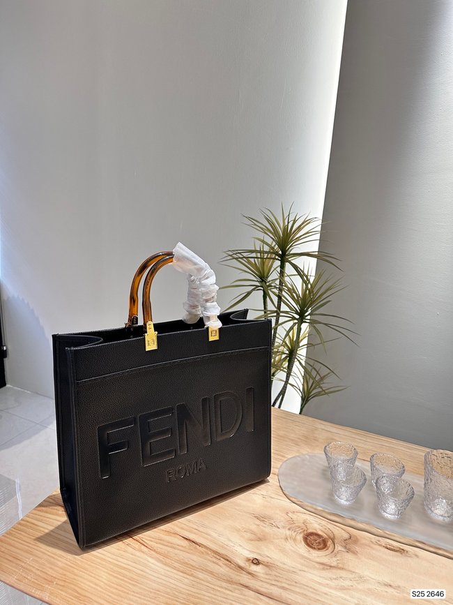 Fendi Tote Bag Code: 2646