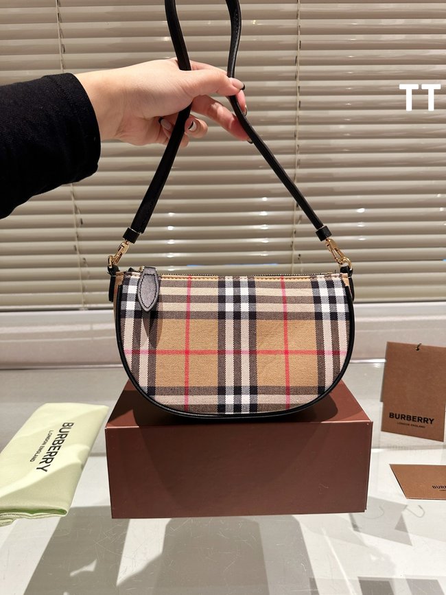 Burberry Classic Crossbody Bag 