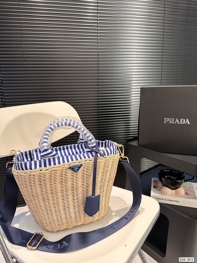 Prada Woven Shopping Bag Code: 1812