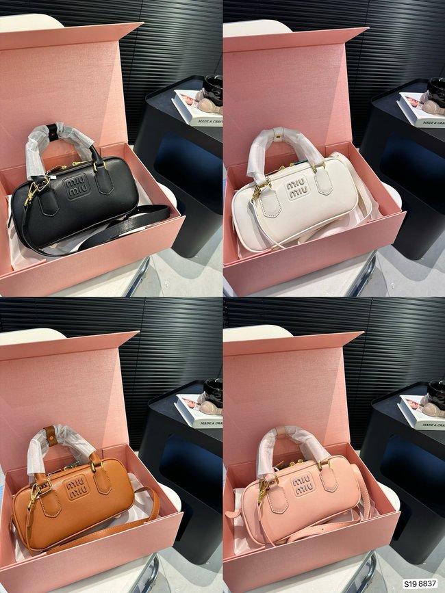 Miu Miu Pure Leather Handbag Code: 8837