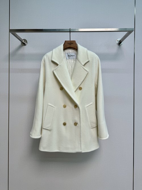 Max Mara Classic Short Camel Coat with Quality Packaging