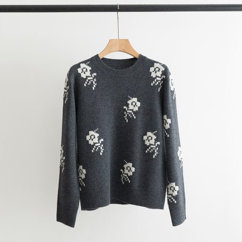 Jil Sanders Round Neck Floral Cashmere Knitwear with Local Jacquard