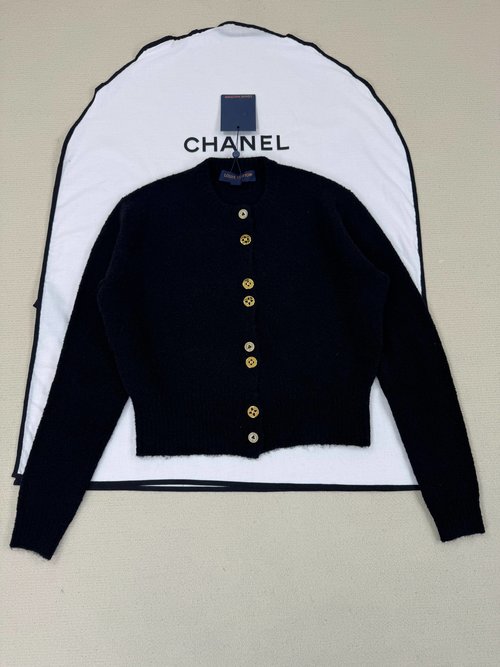 Louis Vuitton Detailed Open-front Knitted Cardigan