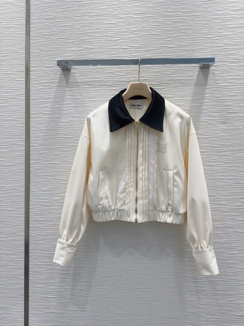 Miu Miu Exquisite Casual Coat with Advanced Craftsmanship, Comfortable and Practical