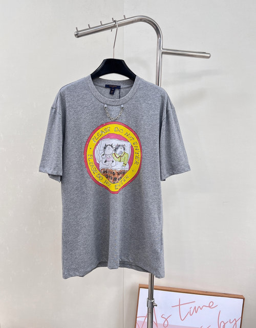 Louis Vuitton Chain Round Neck T-shirt with Fun Prints, High - Quality Cotton, Stylish Appearance