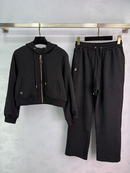 Louis Vuitton Hooded Zipper Jacket and Straight - Leg Pants Set with Floral Print, Stylish and Versatile