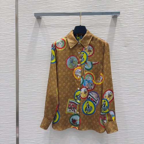 Louis Vuitton Elegant New Garment with Fine Workmanship and Simple Design