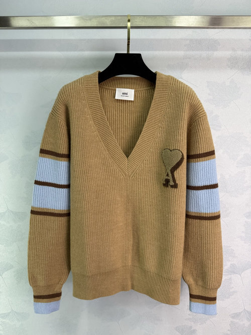 Ami V-Neck Wool Sweater with Heart Embroidery and Contrast Sleeves