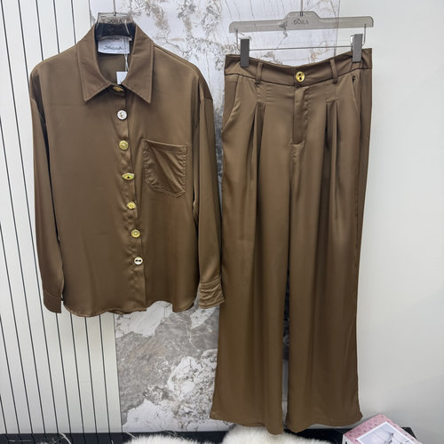 Schiaparelli Custom High-comfort Ice Silk Pajama Set with Brand Design