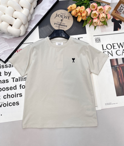 Ami Embroidery Logo Minimalist Short Sleeve T-Shirt