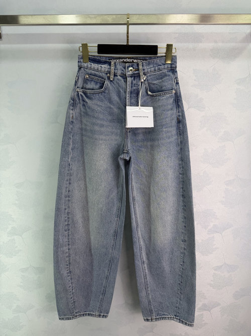 Alexander Wang Vintage Wash High-Waist Flared Leg Blue Jeans with Metal Buttons for Casual Sophistication