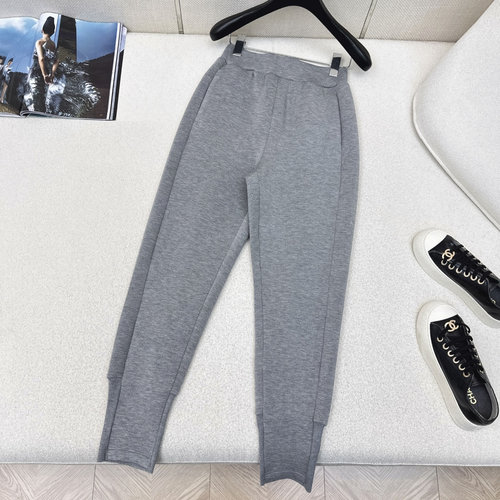 Brunello Cucinelli Space-Cotton Tapered Pants with Great Details