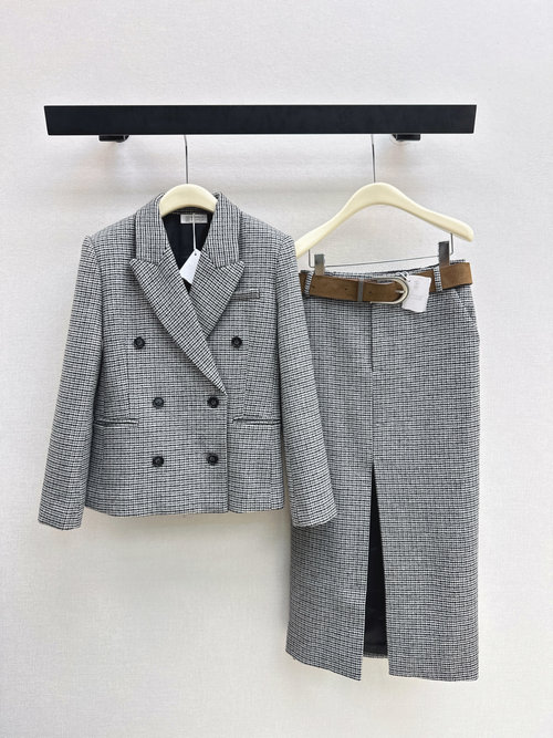 Brunello Cucinelli Retro Houndstooth Double-Breasted Suit Jacket, Timeless Elegance for Professional Attire