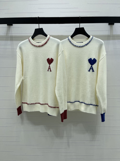 Ami Knitted Pullover with Heart Design for a Sophisticated Look