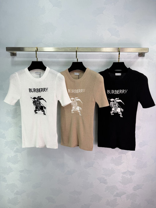 Burberry Slim-Fit Knit Round Neck Sweater with Contrasting Logo and Elastic Trim