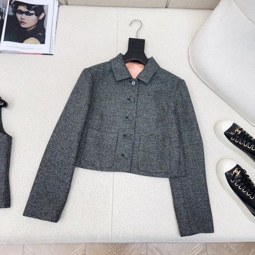 Gucci High - end Gray Three - piece Set, Versatile Style