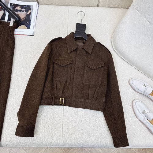 Polo Ralph Lauren Exclusive Wool Suit, Stylish and Versatile