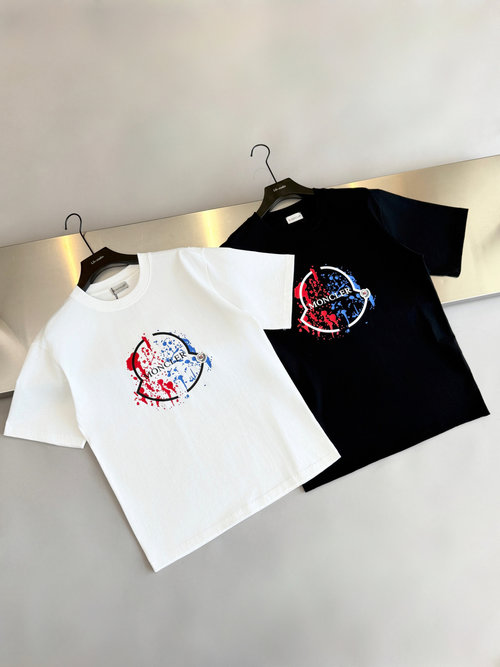 Moncler Heavy-Duty Washed Rounded Collar Logo T-Shirt